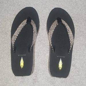 Volatile flip flops